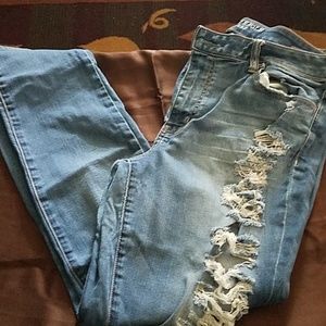 American Eagle destructed jeggings